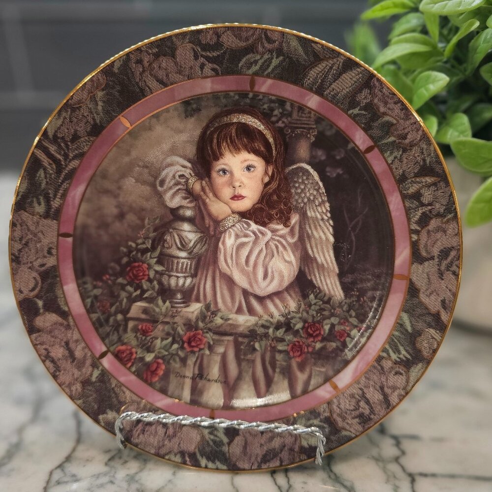 "Hope" by Donna Richardson, Plate - 8 Inch Diameter
